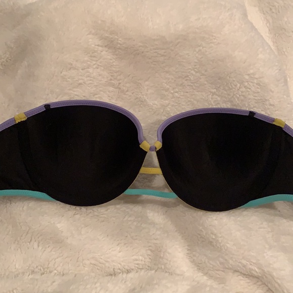 Victoria’s Secret “The Flirt Bandeau” bikini top - Picture 8 of 11